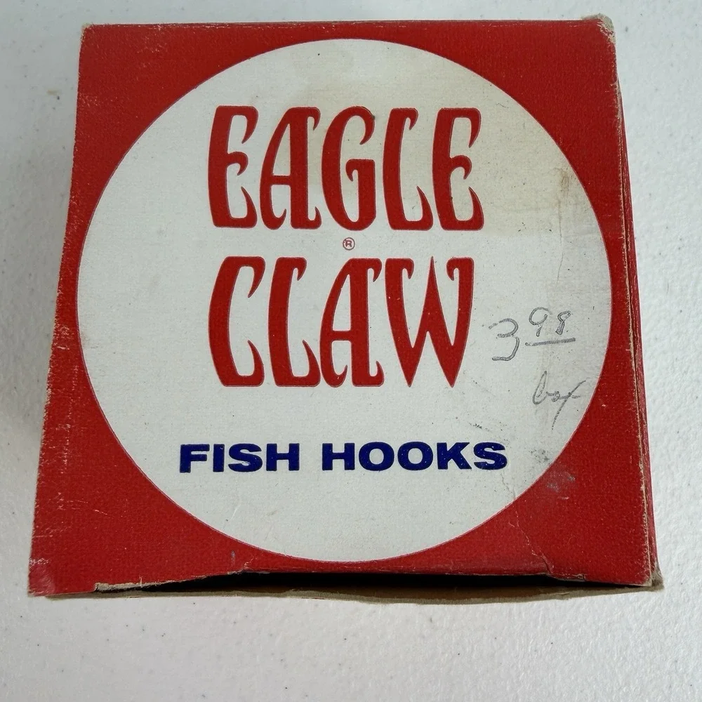 Vintage Eagle Claw‎ Fish Hooks Bronze Finish Original Box 100 Count Size 2/0 USA